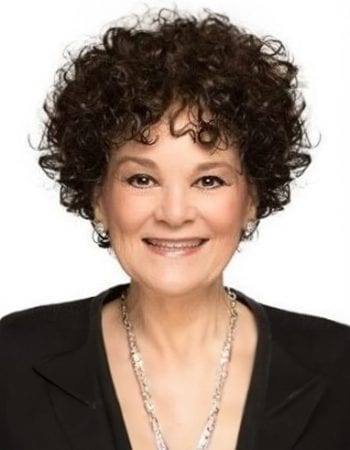 LynChasteen-whitebackground